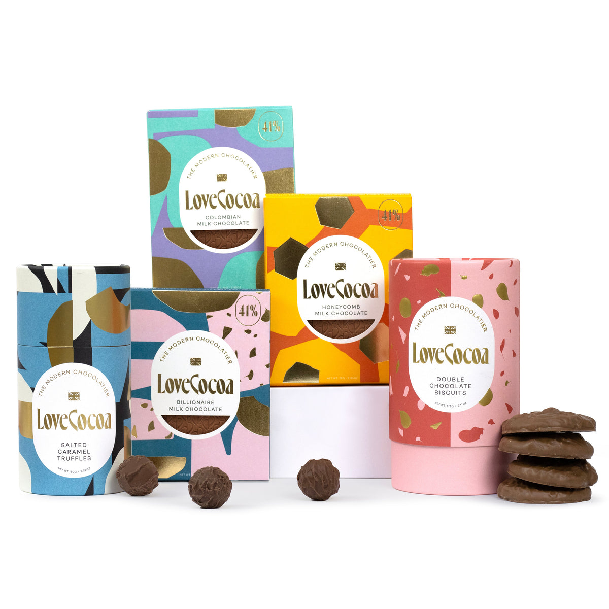 Alcohol-free drink with a square of chocolate