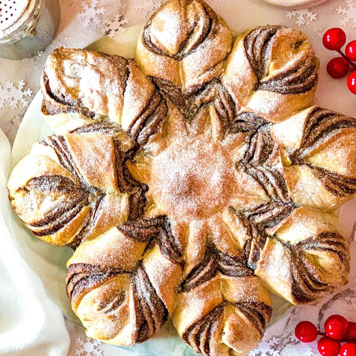 Pull-apart chocolate star bread for Christmas