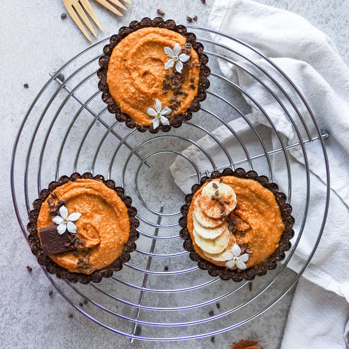 Pumpkin tartlets with a chocolate crust