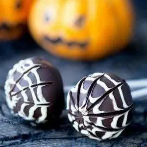 Halloween chocolate spider truffles on cake pop sticks